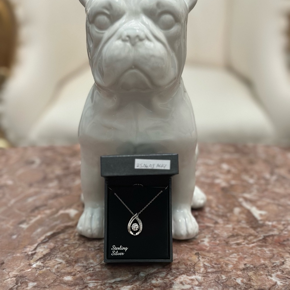 (MSRP $200) DiamonLUXE 925 Sterling Silver Pendant Necklace - NWT